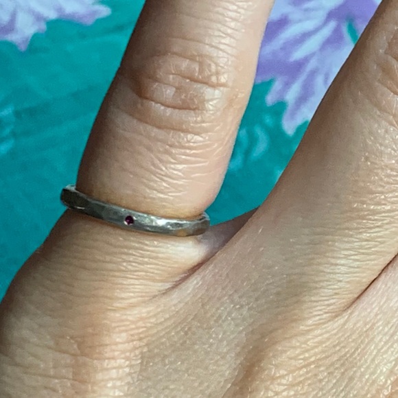 Gold plated sterling silver and ruby ring - Picture 2 of 2